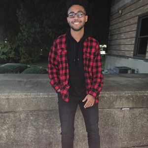 Meet your Posher, Elijah